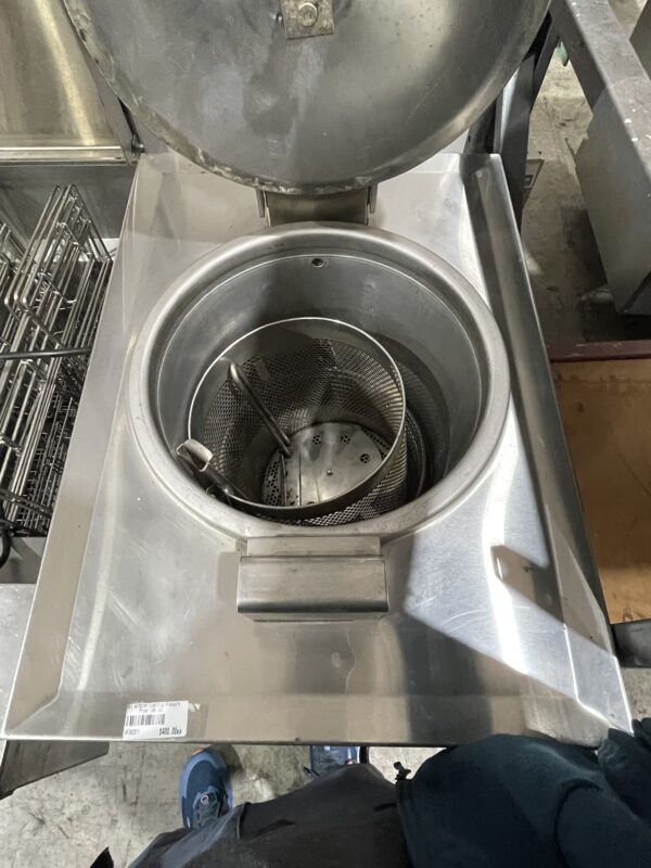 Used Winston Pressure Fryer $400 - Image 3